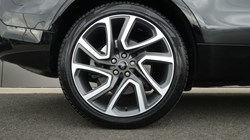 2025 (25) LAND ROVER DISCOVERY 3.0 D350 Dynamic HSE 5dr Auto 5558834