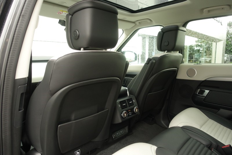 2025 (25) LAND ROVER DISCOVERY 3.0 D350 Dynamic HSE 5dr Auto 5558866
