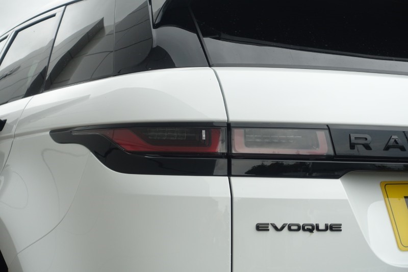 2023 (23) LAND ROVER RANGE ROVER EVOQUE 2.0 D200 R-Dynamic SE 5dr Auto 5581639
