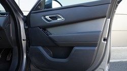 2022 (22) LAND ROVER RANGE ROVER VELAR 2.0 D200 R-Dynamic SE 5dr Auto 5583743