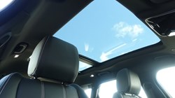 2022 (22) LAND ROVER RANGE ROVER VELAR 2.0 D200 R-Dynamic SE 5dr Auto 5583741