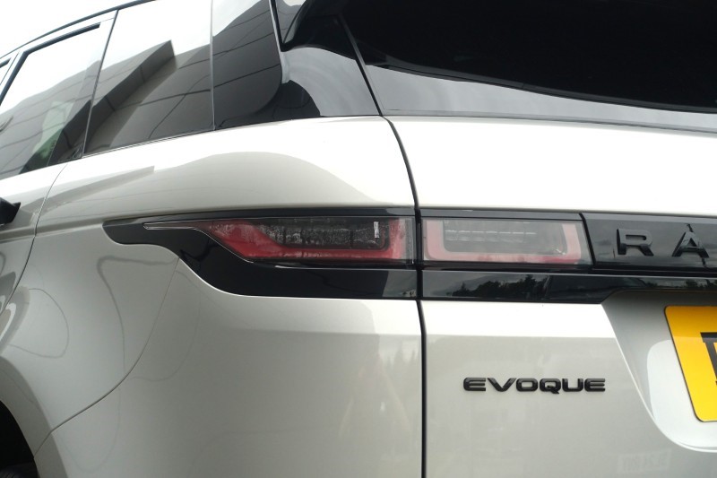 2022 (22) LAND ROVER RANGE ROVER EVOQUE 2.0 D200 R-Dynamic SE 5dr Auto 5580757
