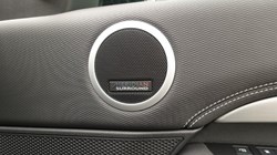2022 (22) LAND ROVER DISCOVERY 3.0 D300 R-Dynamic HSE 5dr Auto 5562198