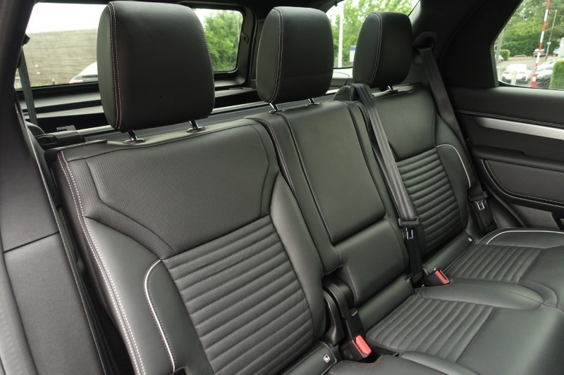 2022 (22) LAND ROVER DISCOVERY 3.0 D300 R-Dynamic HSE 5dr Auto 5562203