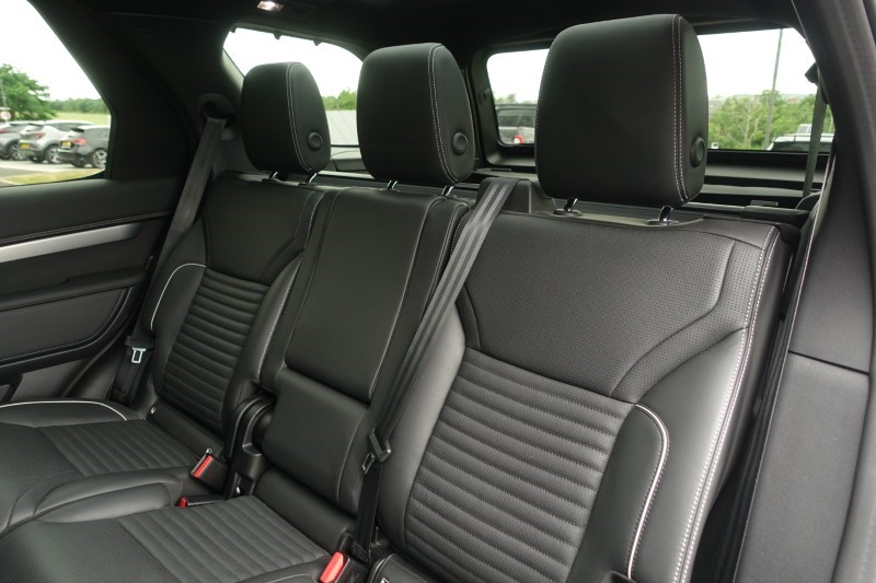 2022 (22) LAND ROVER DISCOVERY 3.0 D300 R-Dynamic HSE 5dr Auto 5562209