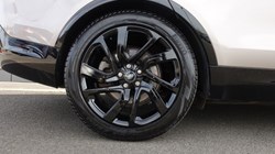 2022 (22) LAND ROVER DISCOVERY 3.0 D300 R-Dynamic HSE 5dr Auto 5562174