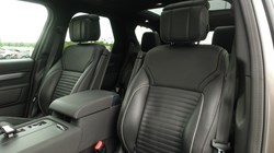 2022 (22) LAND ROVER DISCOVERY 3.0 D300 R-Dynamic HSE 5dr Auto 5562212