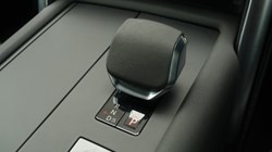 2022 (22) LAND ROVER DISCOVERY 3.0 D300 R-Dynamic HSE 5dr Auto 5562162