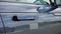 2023 (23) LAND ROVER RANGE ROVER VELAR 2.0 D200 MHEV Dynamic SE 5dr Auto 5572960