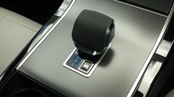 2023 (23) LAND ROVER RANGE ROVER VELAR 2.0 D200 MHEV Dynamic SE 5dr Auto 5572951