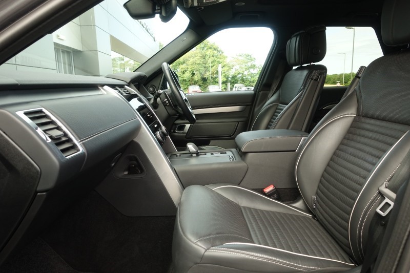 2024 (73) LAND ROVER DISCOVERY 3.0 D300 Dynamic HSE 5dr Auto 5627459