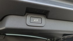2024 (73) LAND ROVER DISCOVERY 3.0 D300 Dynamic HSE 5dr Auto 5627488