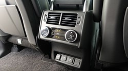 2024 (73) LAND ROVER DISCOVERY 3.0 D300 Dynamic HSE 5dr Auto 5627474