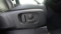 2024 (73) LAND ROVER DISCOVERY 3.0 D300 Dynamic HSE 5dr Auto 5627511