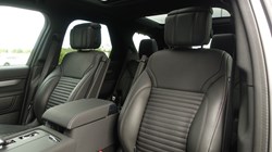 2025 (25) LAND ROVER DISCOVERY 3.0 D350 Dynamic HSE 5dr Auto 5646915