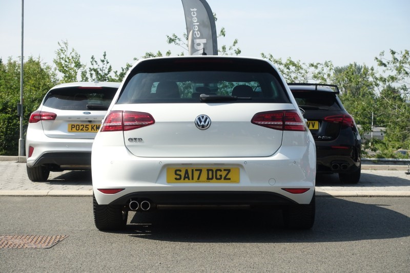 2017 (17) VOLKSWAGEN GOLF 2.0 TDI GTD 5dr [Nav] 5609515