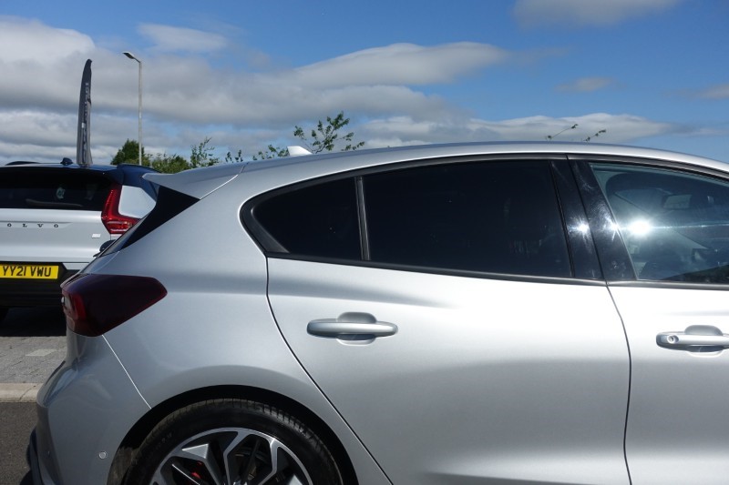 2025 (25) FORD FOCUS 1.0 EcoBoost Hybrid mHEV 155 ST-Line X 5dr Auto 5589149