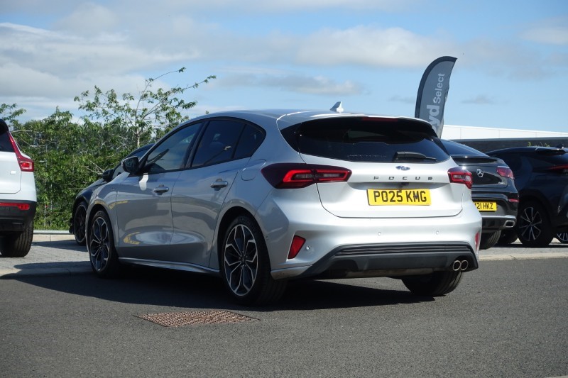 2025 (25) FORD FOCUS 1.0 EcoBoost Hybrid mHEV 155 ST-Line X 5dr Auto 5589131
