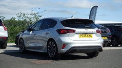 2025 (25) FORD FOCUS 1.0 EcoBoost Hybrid mHEV 155 ST-Line X 5dr Auto 5589131