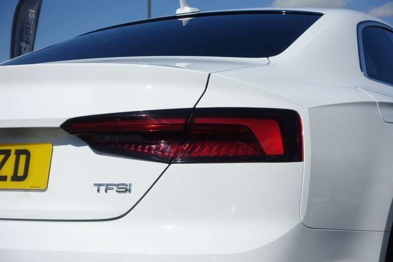 2018 (18) AUDI A5 2.0 TFSI S Line 2dr S Tronic 5592590