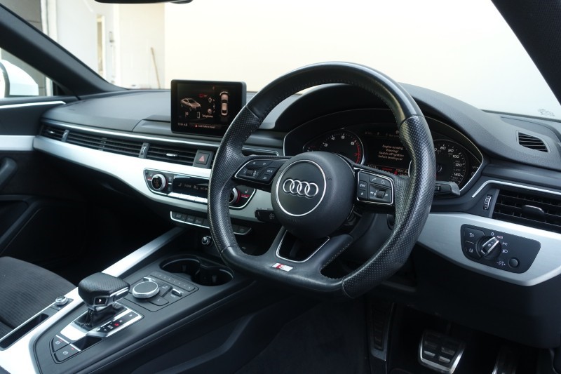 2018 (18) AUDI A5 2.0 TFSI S Line 2dr S Tronic 5592608