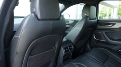 2020 (20) JAGUAR XE 2.0d R-Dynamic SE 4dr Auto 5602372