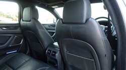 2020 (20) JAGUAR XE 2.0d R-Dynamic SE 4dr Auto 5602368
