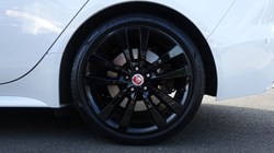 2020 (20) JAGUAR XE 2.0d R-Dynamic SE 4dr Auto 5602349