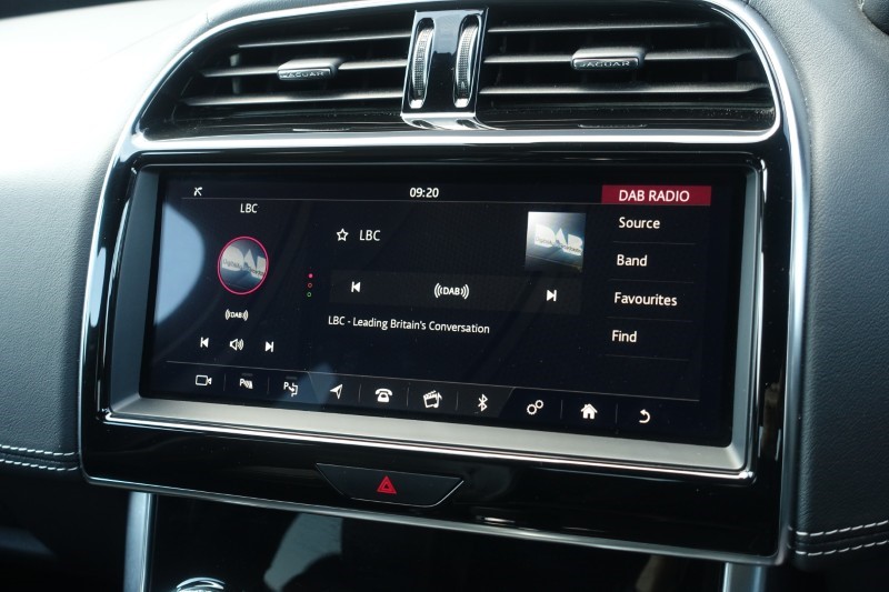 2020 (20) JAGUAR XE 2.0d R-Dynamic SE 4dr Auto 5602356
