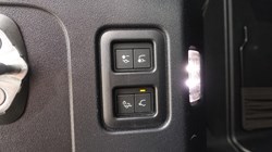 2023 (73) LAND ROVER DEFENDER 3.0 D250 HSE 110 5dr Auto 5702730
