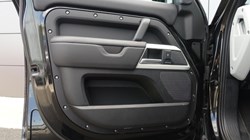 2023 (73) LAND ROVER DEFENDER 3.0 D250 HSE 110 5dr Auto 5702756