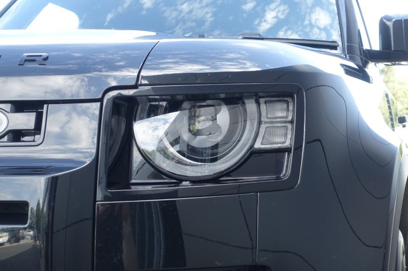 2023 (73) LAND ROVER DEFENDER 3.0 D250 HSE 110 5dr Auto 5702727