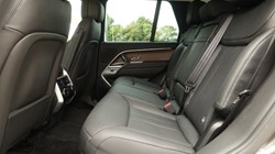 2023 (23) LAND ROVER RANGE ROVER 3.0 D300 SE 4dr Auto 5652098