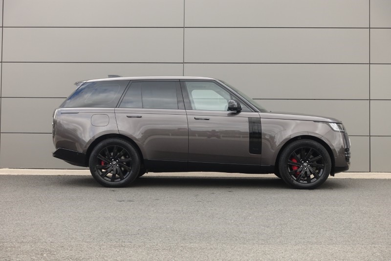 2023 (23) LAND ROVER RANGE ROVER 3.0 D300 SE 4dr Auto 5652099