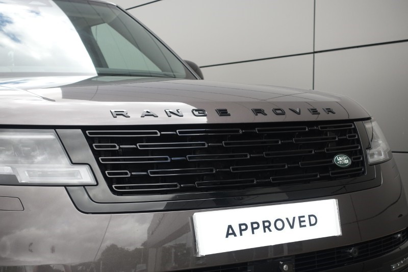 2023 (23) LAND ROVER RANGE ROVER 3.0 D300 SE 4dr Auto 5652115