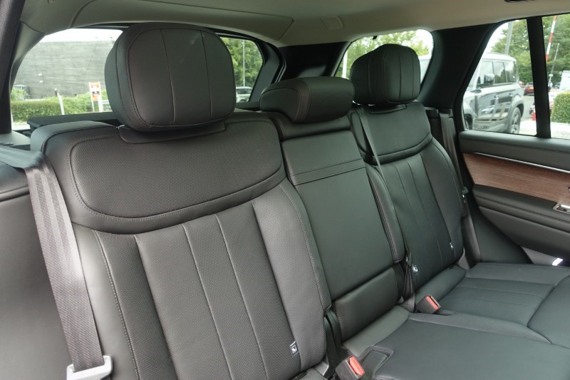 2023 (23) LAND ROVER RANGE ROVER 3.0 D300 SE 4dr Auto 5652152