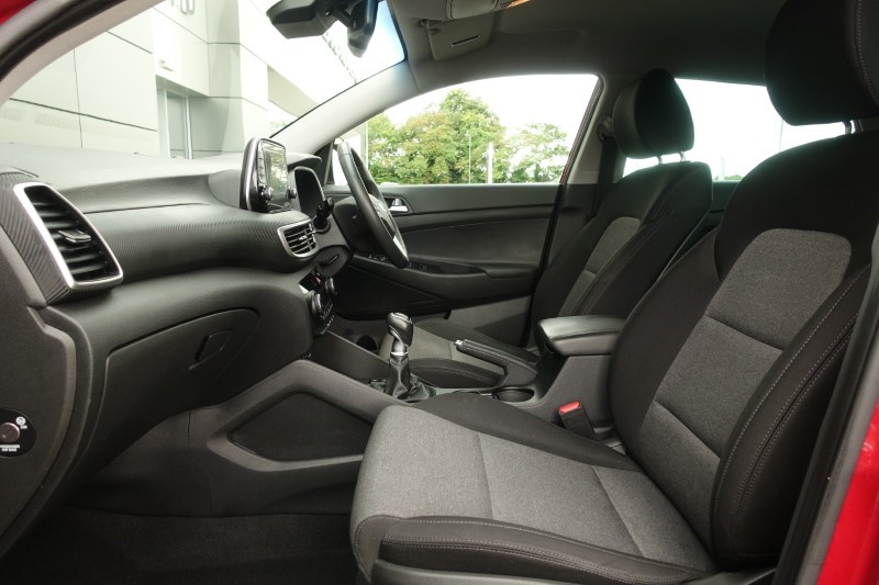 2019 (19) HYUNDAI TUCSON 1.6 GDi SE Nav 5dr 2WD 5653444
