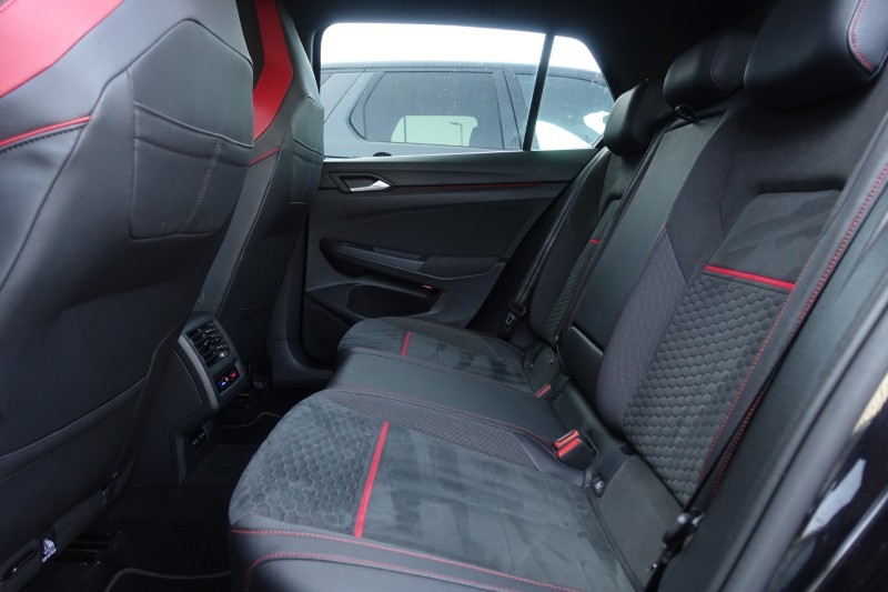 2021 (21) VOLKSWAGEN GOLF 2.0 TSI 300 GTI Clubsport 5dr DSG 5634724