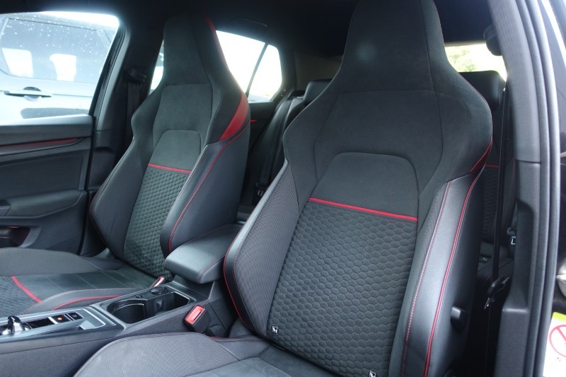 2021 (21) VOLKSWAGEN GOLF 2.0 TSI 300 GTI Clubsport 5dr DSG 5634777