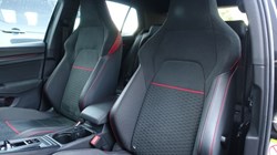 2021 (21) VOLKSWAGEN GOLF 2.0 TSI 300 GTI Clubsport 5dr DSG 5634777