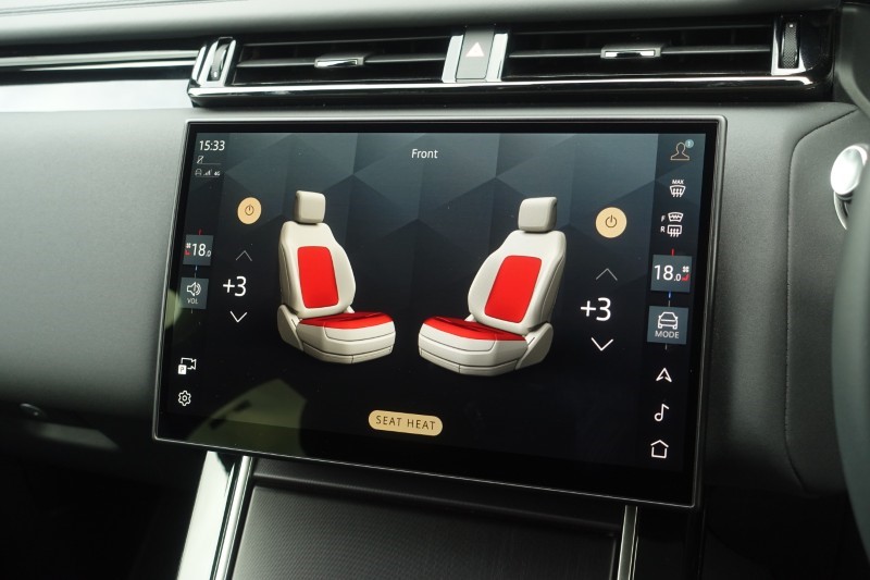 2025 (25) LAND ROVER RANGE ROVER VELAR 2.0 D200 MHEV Dynamic SE 5dr Auto 5704345