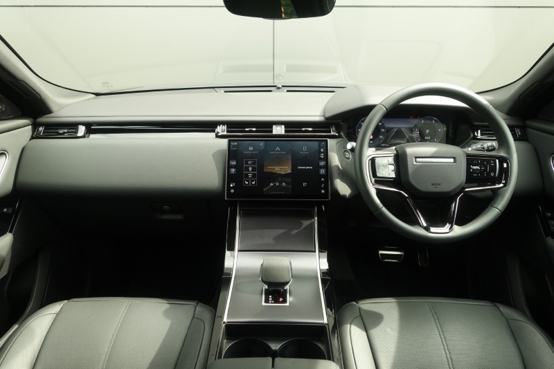 2025 (25) LAND ROVER RANGE ROVER VELAR 2.0 D200 MHEV Dynamic SE 5dr Auto 5704314
