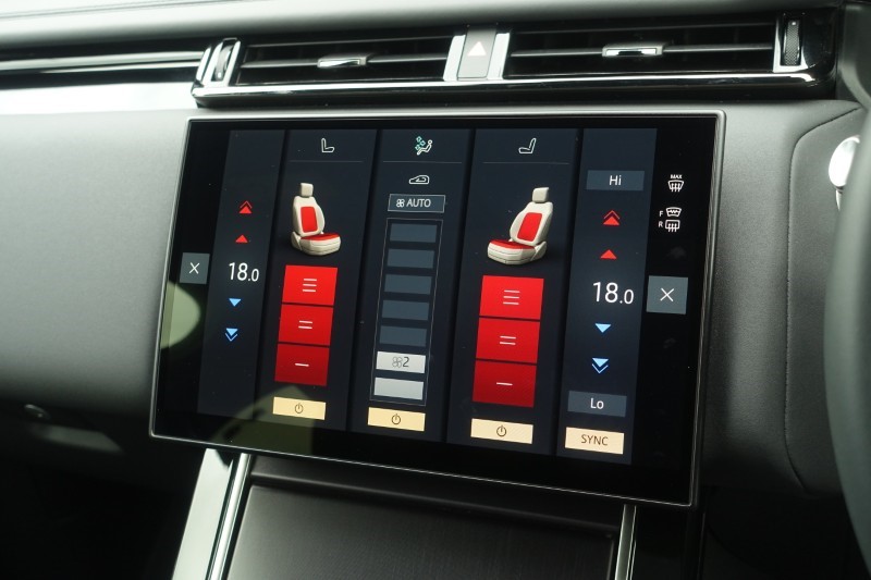 2025 (25) LAND ROVER RANGE ROVER VELAR 2.0 D200 MHEV Dynamic SE 5dr Auto 5704343
