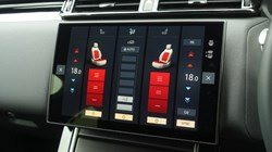 2025 (25) LAND ROVER RANGE ROVER VELAR 2.0 D200 MHEV Dynamic SE 5dr Auto 5704343