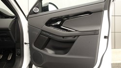 2025 (25) LAND ROVER RANGE ROVER EVOQUE 2.0 D200 Dynamic SE 5dr Auto 5697904