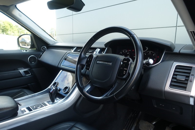 2022 (71) LAND ROVER RANGE ROVER SPORT 3.0 D250 HSE 5dr Auto [7 Seat] 5698697