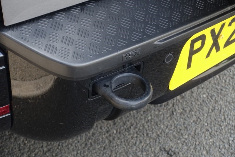 2022 (22) LAND ROVER DEFENDER 3.0 D250 X-Dynamic HSE 110 5dr Auto 5698098