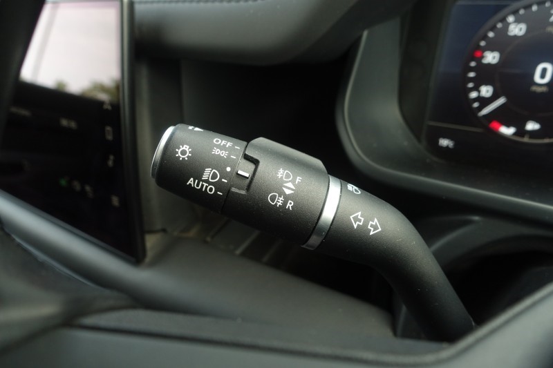 2022 (22) LAND ROVER DEFENDER 3.0 D250 X-Dynamic HSE 110 5dr Auto 5698110