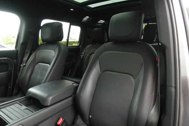 2022 (22) LAND ROVER DEFENDER 3.0 D250 X-Dynamic HSE 110 5dr Auto 5698138