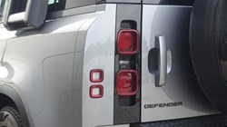2022 (22) LAND ROVER DEFENDER 3.0 D250 X-Dynamic HSE 110 5dr Auto 5698086